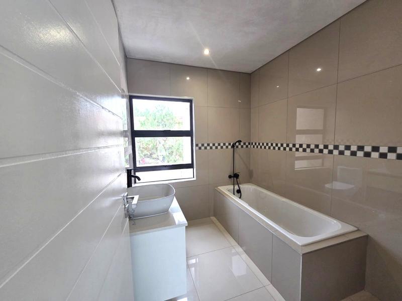 4 Bedroom Property for Sale in Hartbeespoort Dam Nature Reserve North West